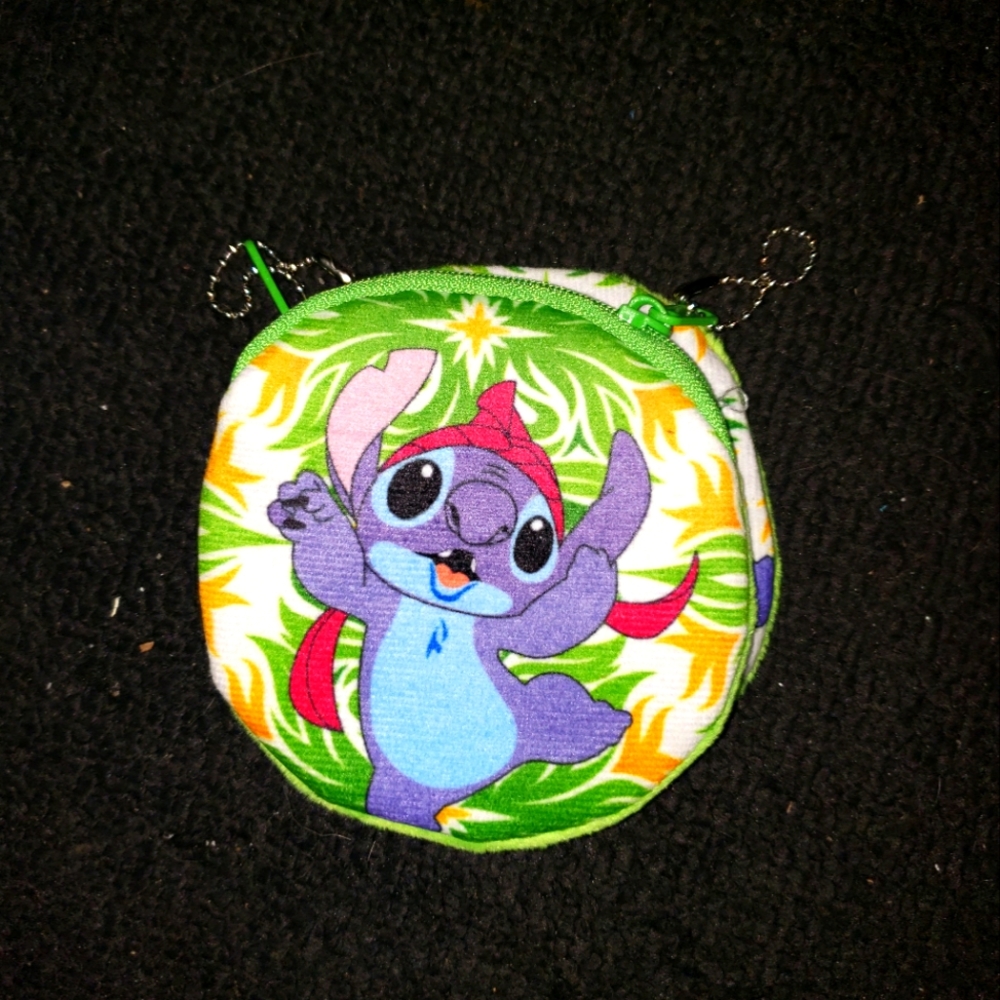 BNWOT Disney's Lilo & Stitch stitch coin purse
